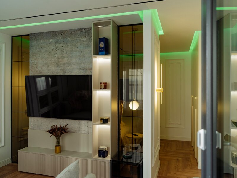 Decebal, 3/4, renovata integral, mobilata si utilata lux, bloc reabilitat